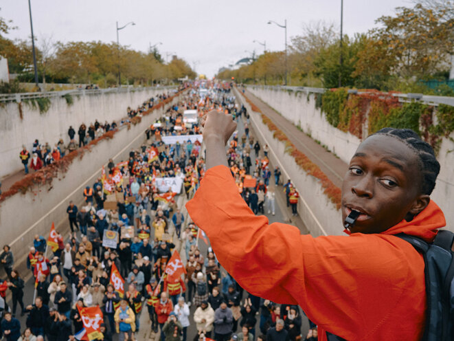 Après la marche antifasciste d'Orléans : les riverains du cortège doivent désormais remplir le formulaire Cerfa n°1472/6-B pour déclarer avoir « ressenti une gêne démocratique » dans un rayon de moins de 50 mètres